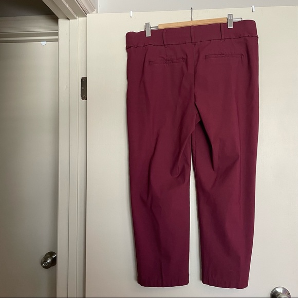 Penningtons - Stretch - Dress Pants/Crops - Size 18 Petite - Burgandy - Picture 2 of 8